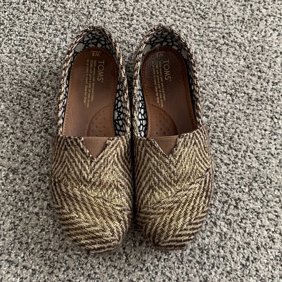 Gold Herringbone Tom’s - Picture 6 of 6